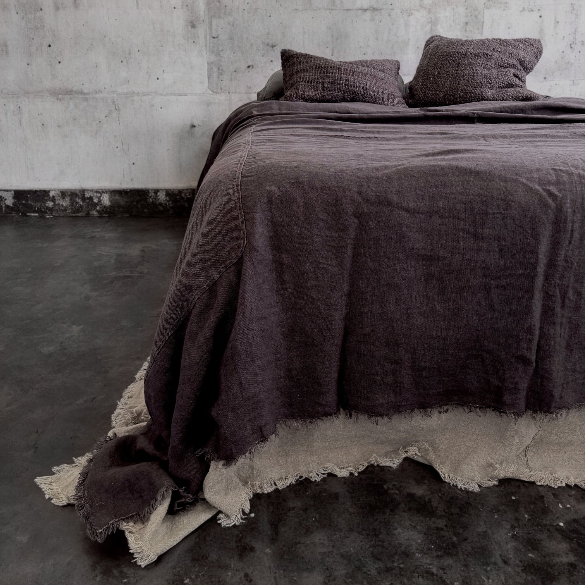 The Sabi Coverlet- Choc Plum