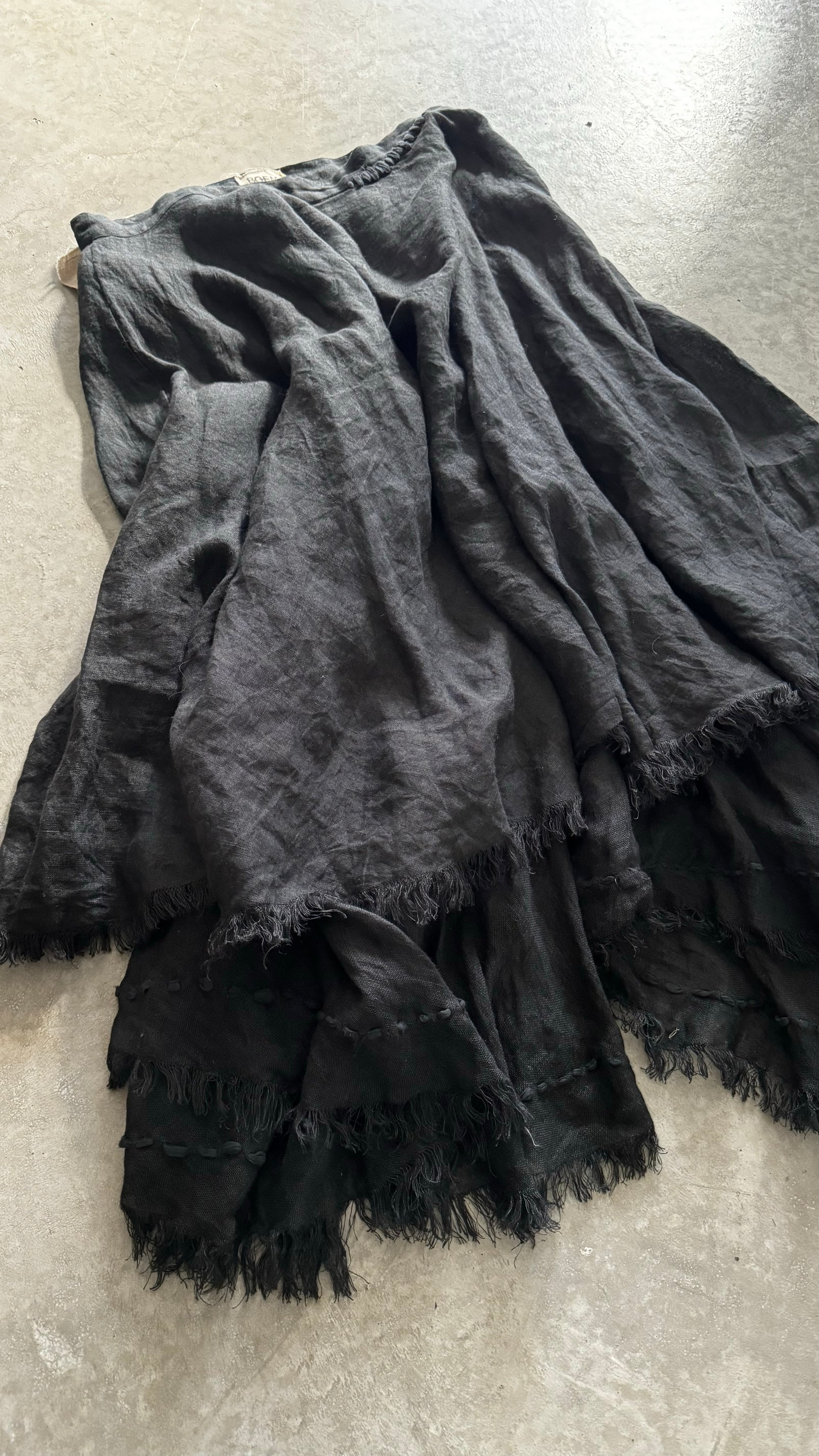 Linen Romany Skirt- Black